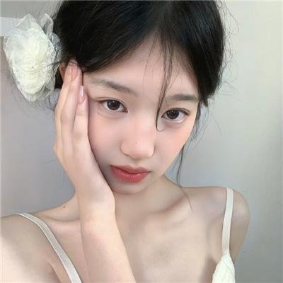 卿何薄命
